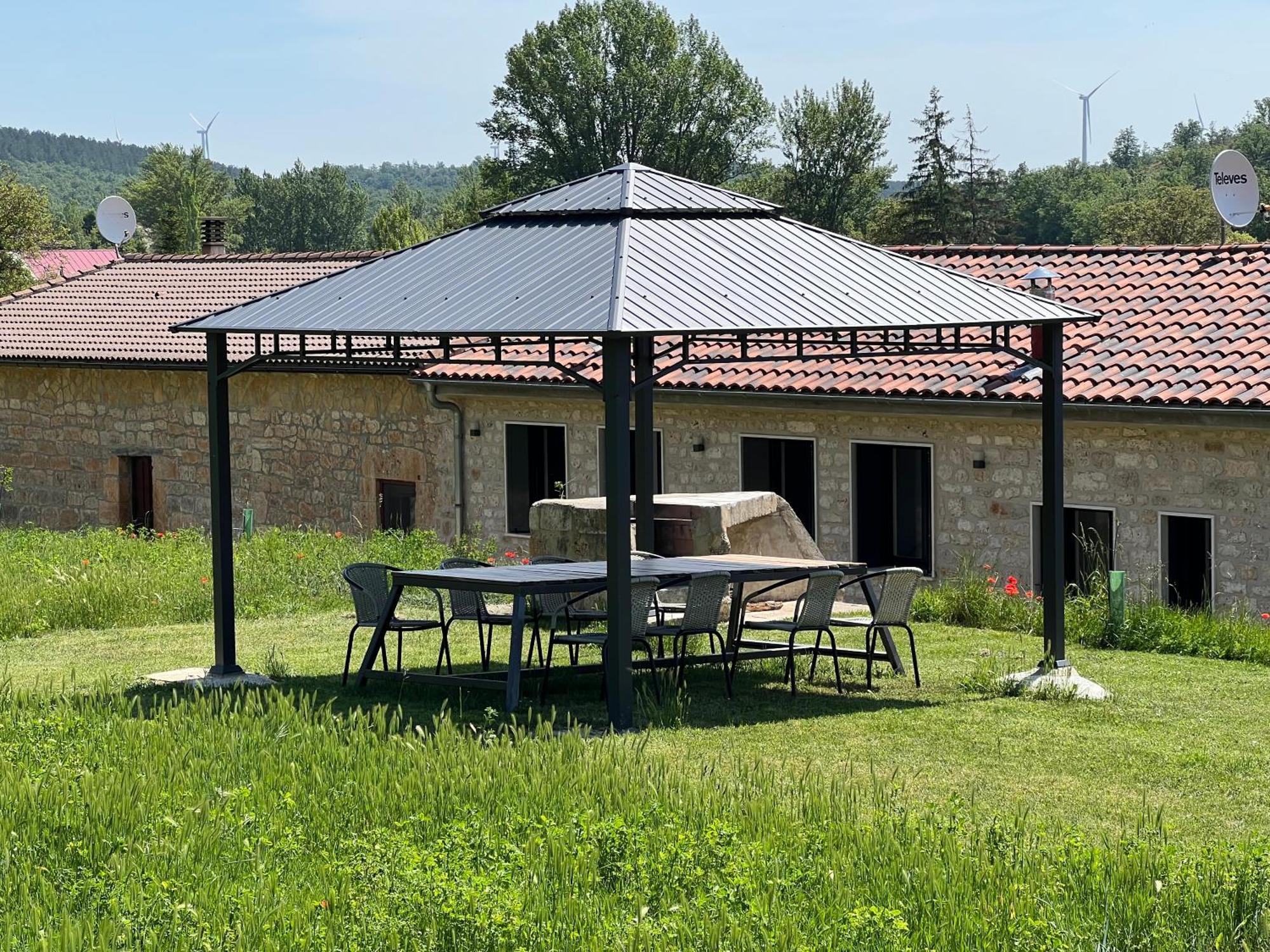 El Pecu Casa Rural Starfamiliar Bustillo Del Paramo Экстерьер фото